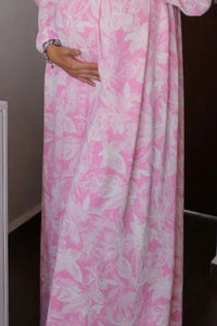 Tela rosa flores blancas