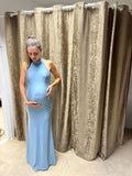 Vestido maternidad Eugenia largo azul polvo brilloso