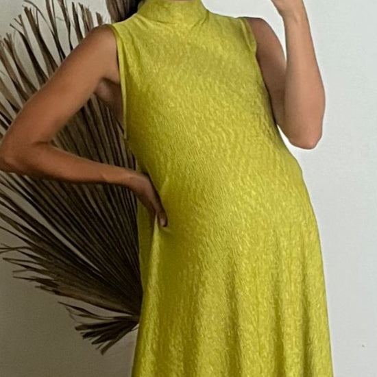 Tela verde limón corrugado